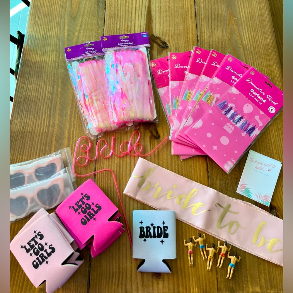 Bundle of assorted bachelorette party decorations! All items new/unused!!!!